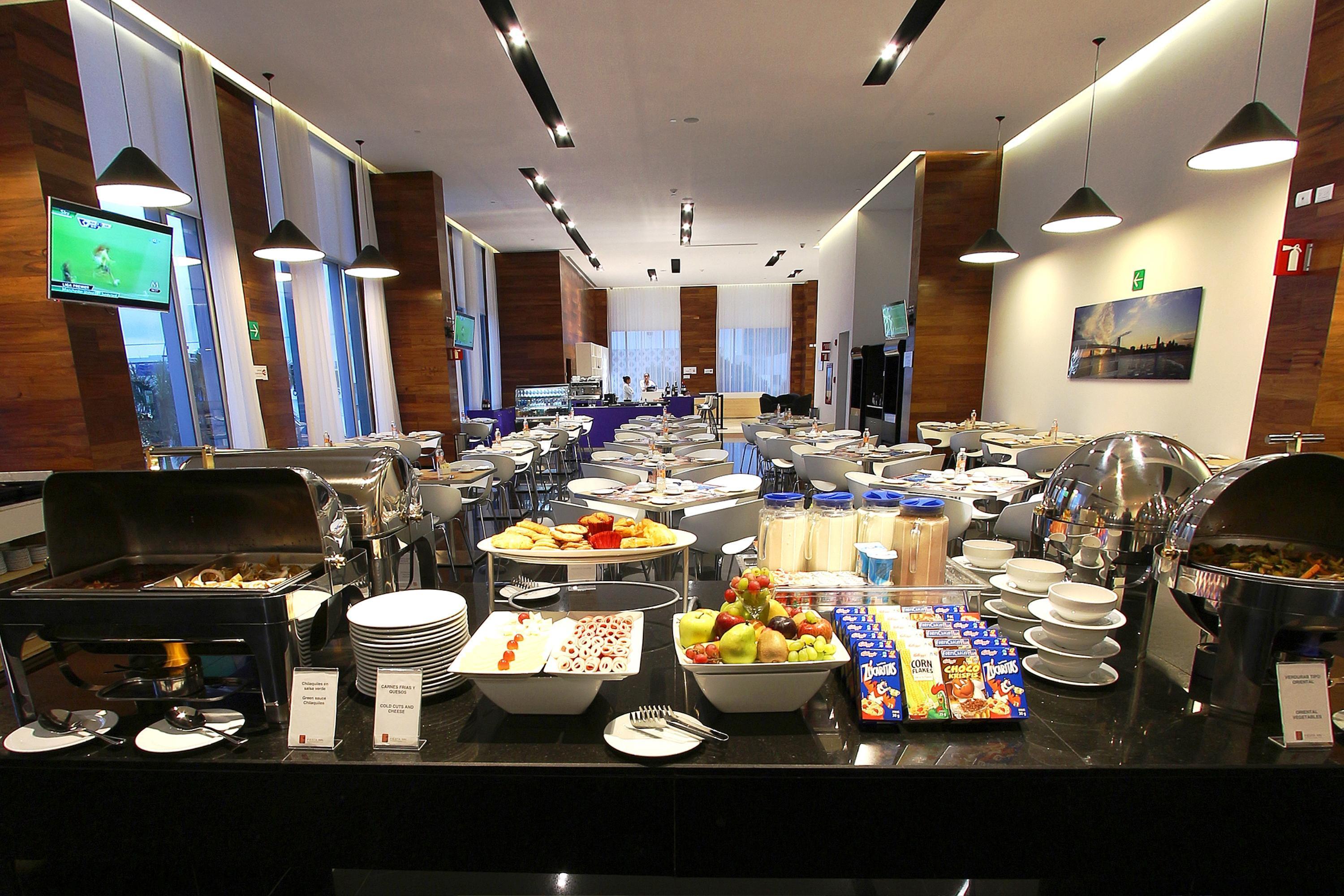 Fiesta Inn Merida Ngoại thất bức ảnh