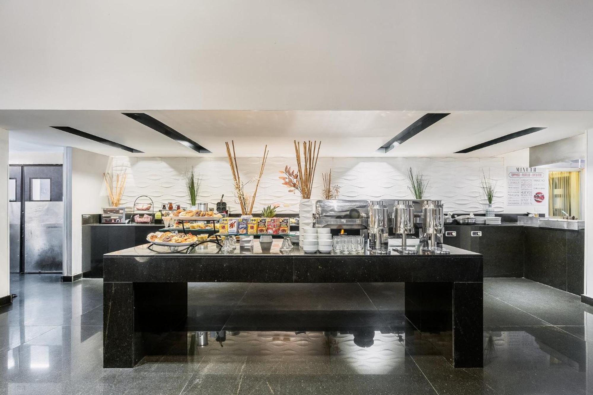 Fiesta Inn Merida Ngoại thất bức ảnh