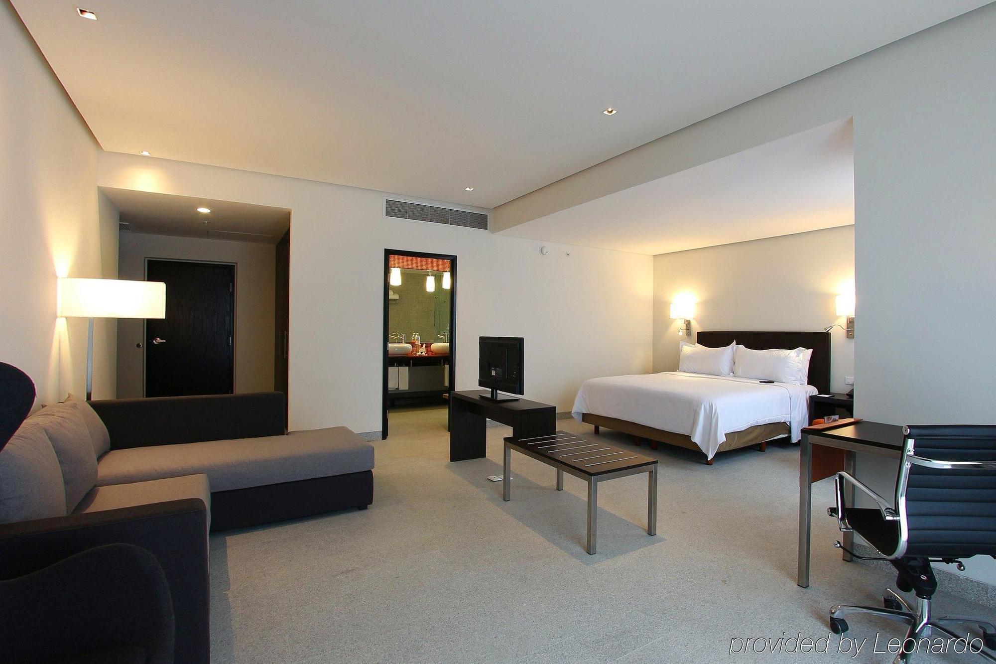 Fiesta Inn Merida Ngoại thất bức ảnh